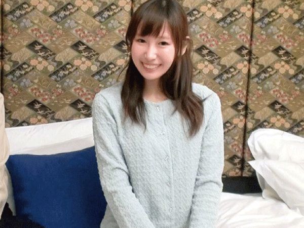 【素人】「ン～～～♥」丁寧にチンポ舐め気持ちよくさせてあげる女‼そのまま正常位で突かれイってしまう‼